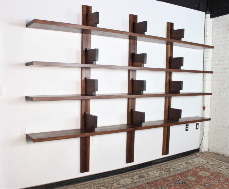 Chapo wall mounted bookcase